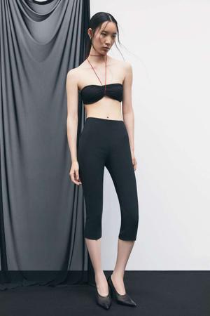 Spodnie capri „My SKIN Tailoring” z elastycznej krepy