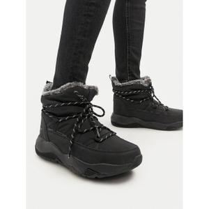 Trzewiki Lee Cooper