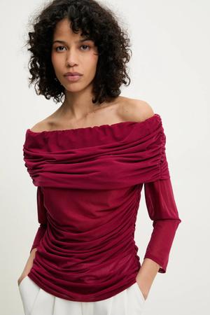 Never Fully Dressed bluzka Diaz
