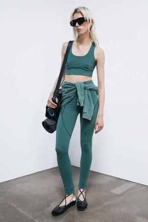 Legginsy Self Retreat z elastycznego jerseyu