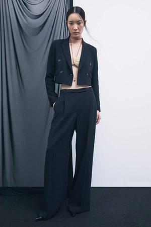 Spodnie wide leg „My SKIN Tailoring” z elastycznej krepy z zakładkami