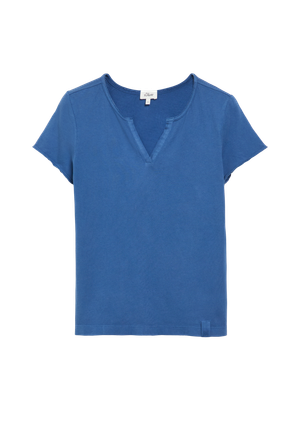 T-shirt z otwartymi brzegami i barwieniem po uszyciu