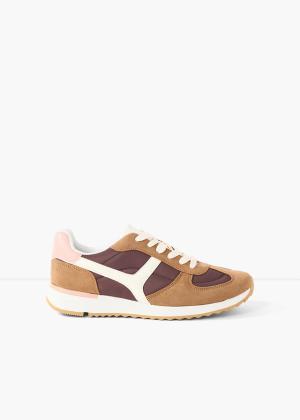 Sneakersy w stylu retro