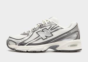 New Balance 740