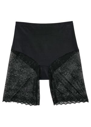 Szorty modelujące, średni stopień modelowania sylwetki, z koronką