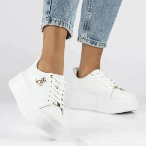 Skórzane sneakersy na grubej podeszwie Filippo DP6246 białe 40