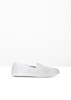 Buty wsuwane z ażurowanym haftem