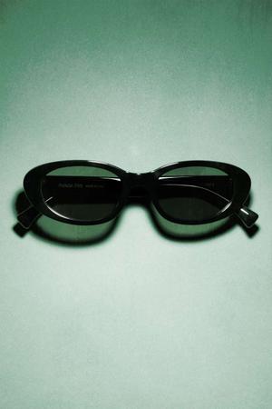 Owalne okulary przeciwsłoneczne