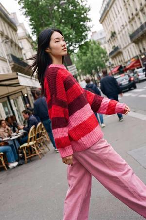 Sweter z wełną Berry Flame