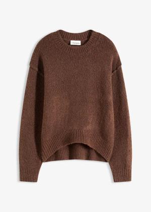 Sweter z cienkiej dzianiny o kroju oversize