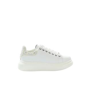 Damskie skórzane białe sneakersy GOE OO2N4005