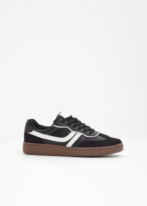 Sneakersy