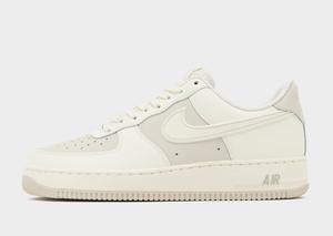 Nike Air Force 1 '07 Lv8