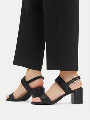 Clarks Sandały Ezoria Sling 26181300 Czarny