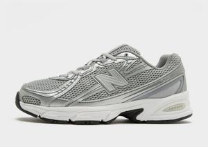 New Balance 740