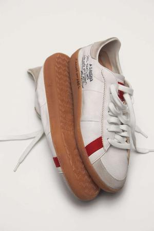 SKIN Sneakers ze skóry nappa z napisem