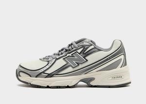 New Balance 740