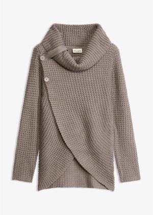 Sweter z grubej dzianiny