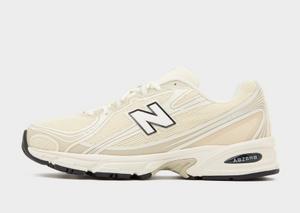 New Balance 740