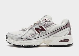 New Balance 740