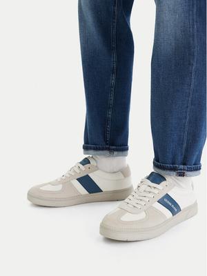 Guess Jeans Sneakersy EO-ORTEGO-01 126AM Biały