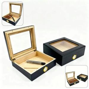 HUMIDOR NA CYGARA Z NAWILŻACZEM HIGROMETR PUDEŁKO ETUI NA 30 CYGAR PREZENT