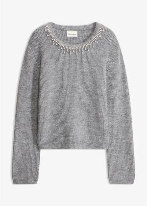 Sweter z aplikacją