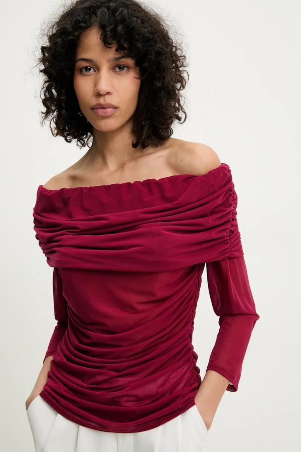 Never Fully Dressed bluzka Diaz