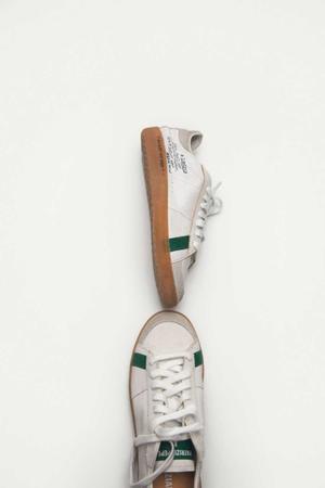 SKIN Sneakers ze skóry nappa z napisem