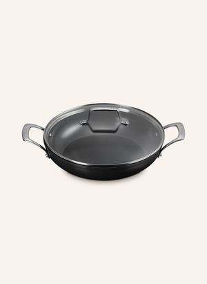 Le Creuset Profesjonalna Patelnia Essential Z Powłoką Nieprzywierającą schwarz