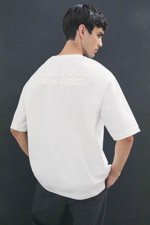Bawełniany T-shirt z haftem